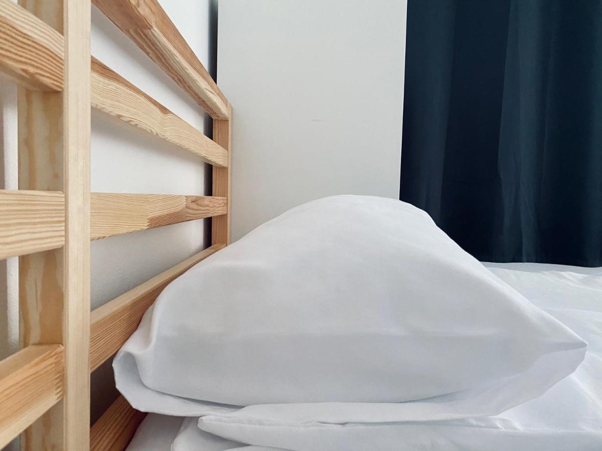 Pixel Guesthouse Tîrgu Secuiesc エクステリア 写真