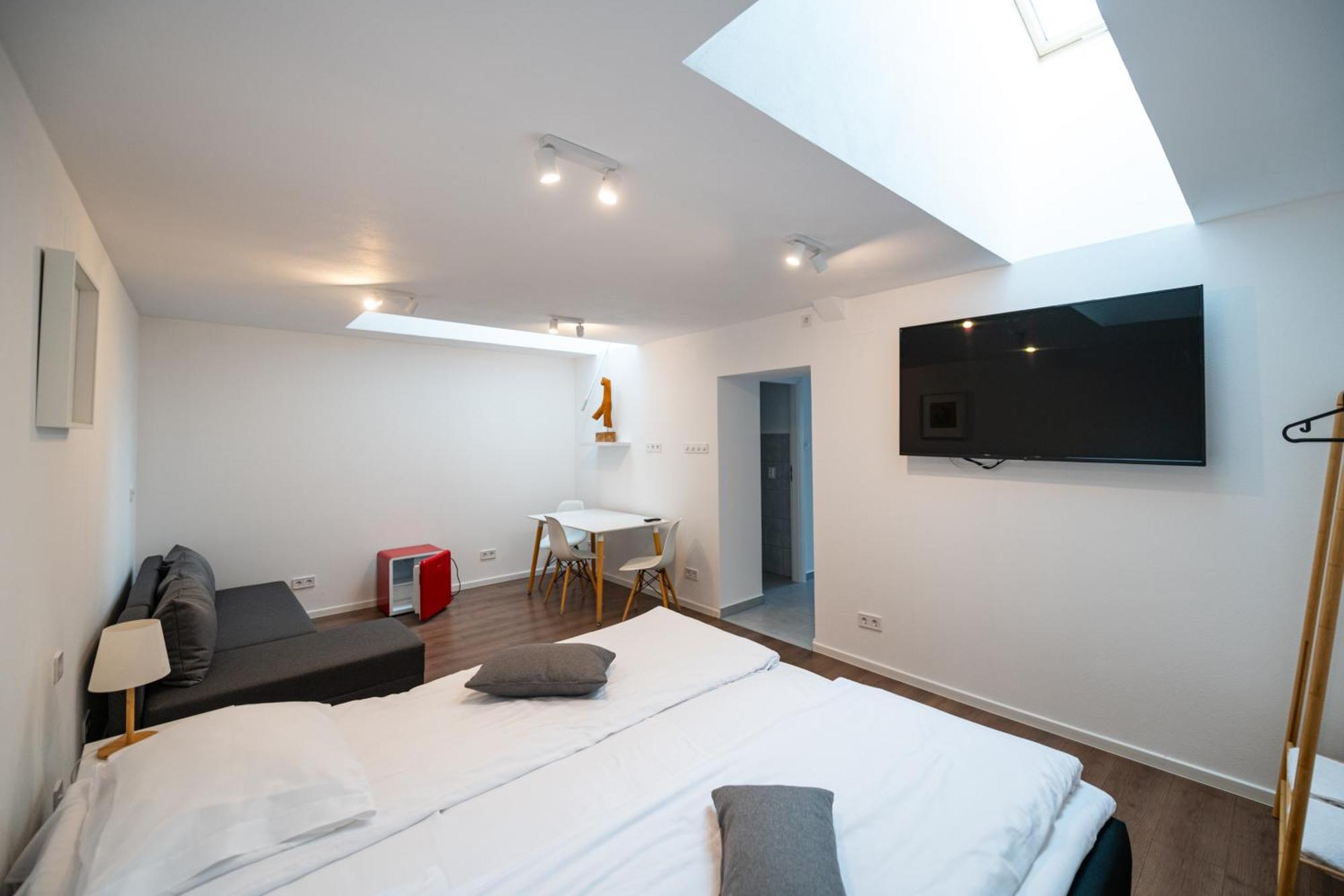 Pixel Guesthouse Tîrgu Secuiesc エクステリア 写真