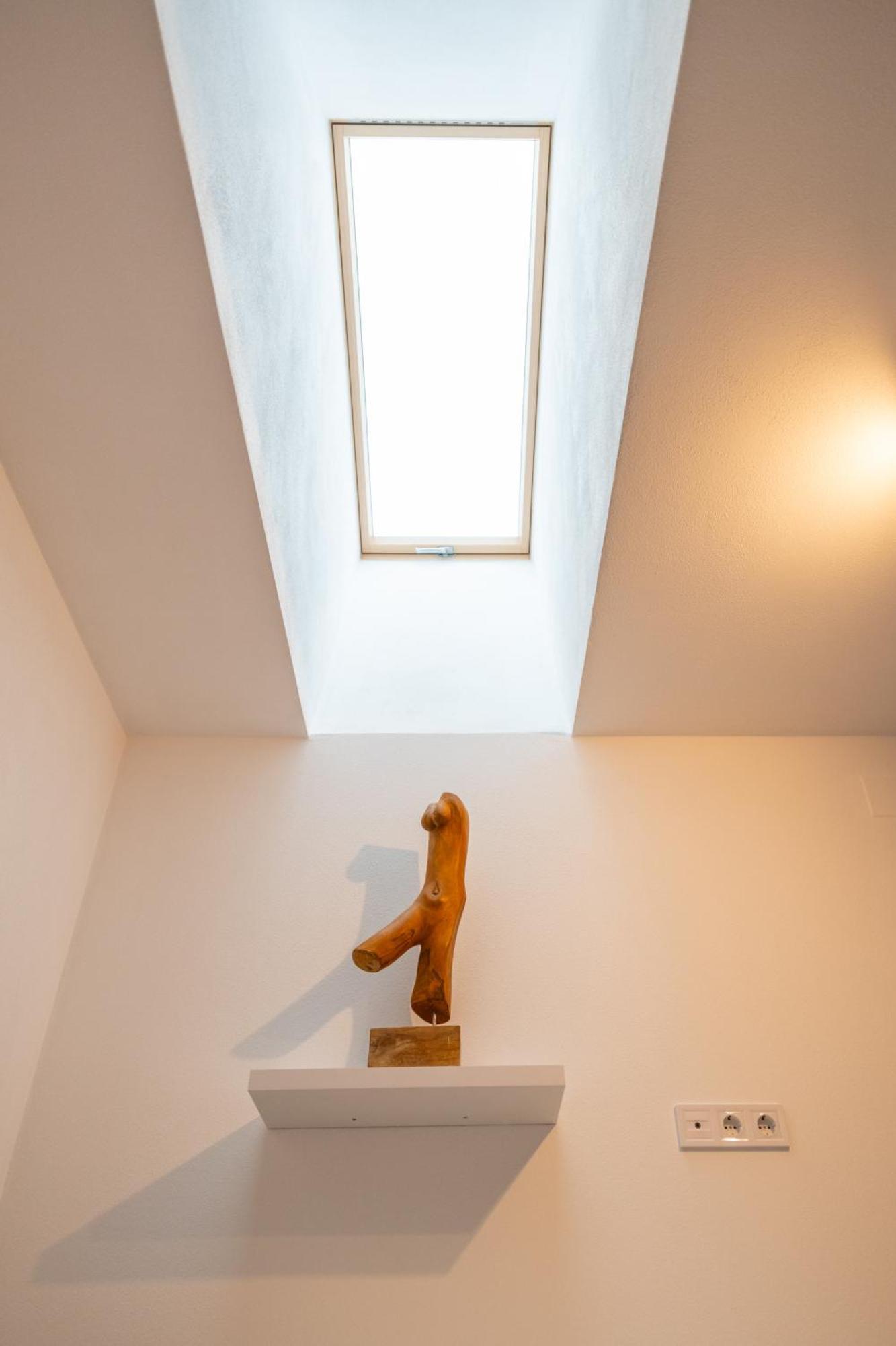 Pixel Guesthouse Tîrgu Secuiesc エクステリア 写真